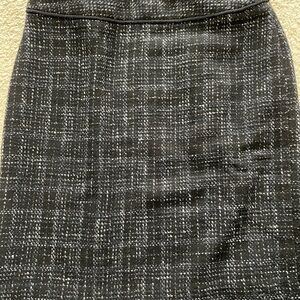 Banana Republic Black and White Pencil Skirt
